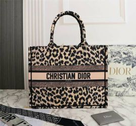 Picture of Dior Lady Handbags _SKUfw141260911fw